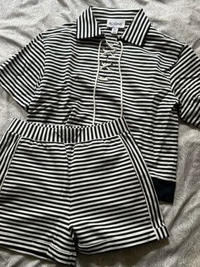 ALIGNE Black & White Striped Lace-Up Short Sleeve Top